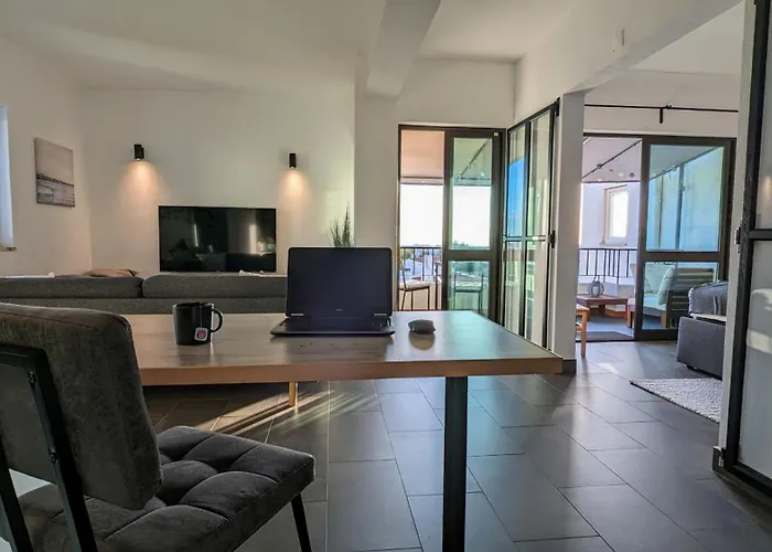 202 Lagood 拉哥斯