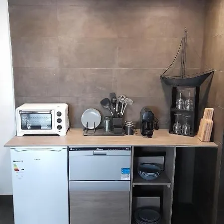 202 Lagood Apartment