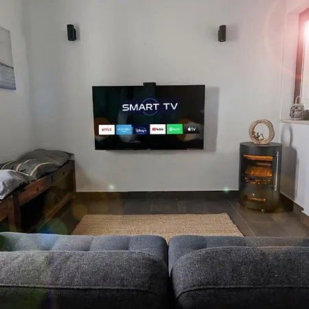 202 Lagood Apartment *